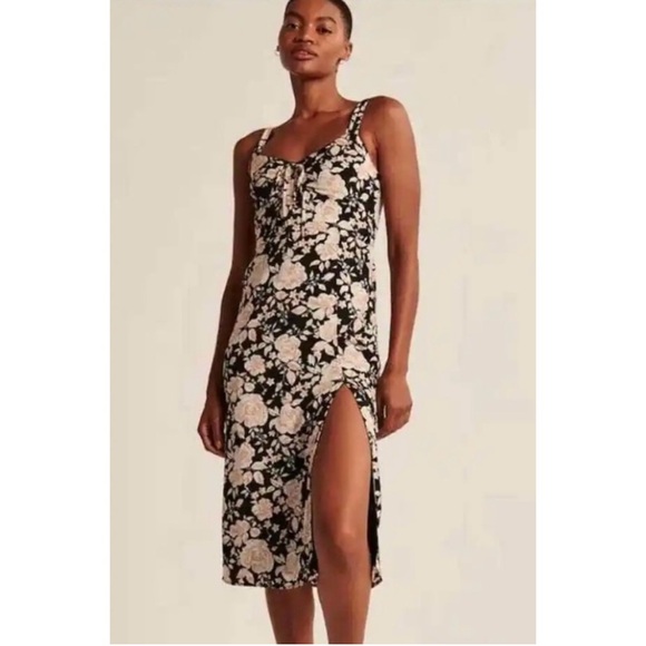 Abercrombie & Fitch Dresses & Skirts - NWT Abercrombie & Fitch Cinch Front Midi Dress - Black Floral